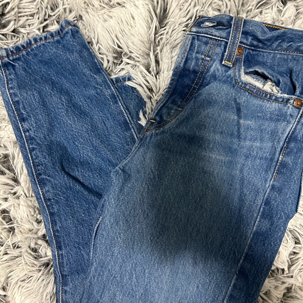 Levi jeans